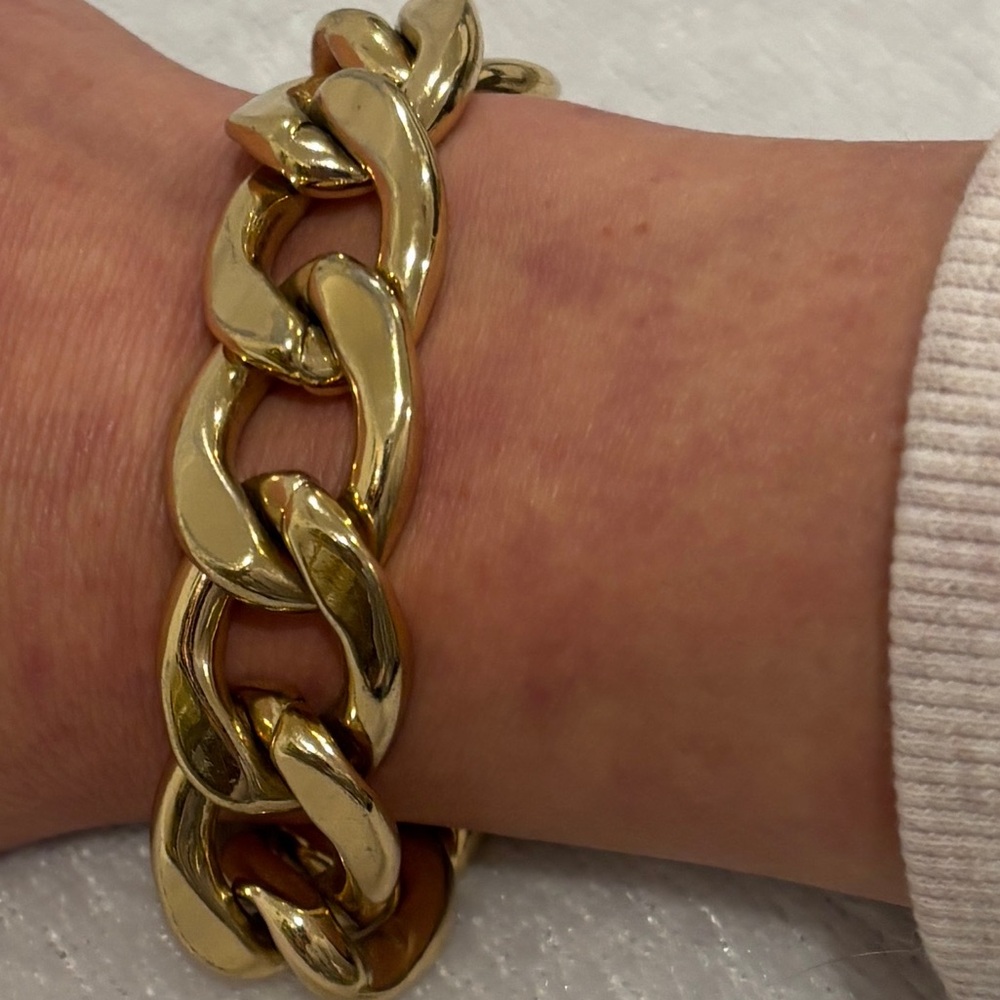 💝 Elegant Gold Chain Bracelet 💝